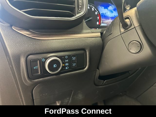 Used 2024 Ford Explorer Limited w/ Equipment Group 301A AWD/4WD image 19