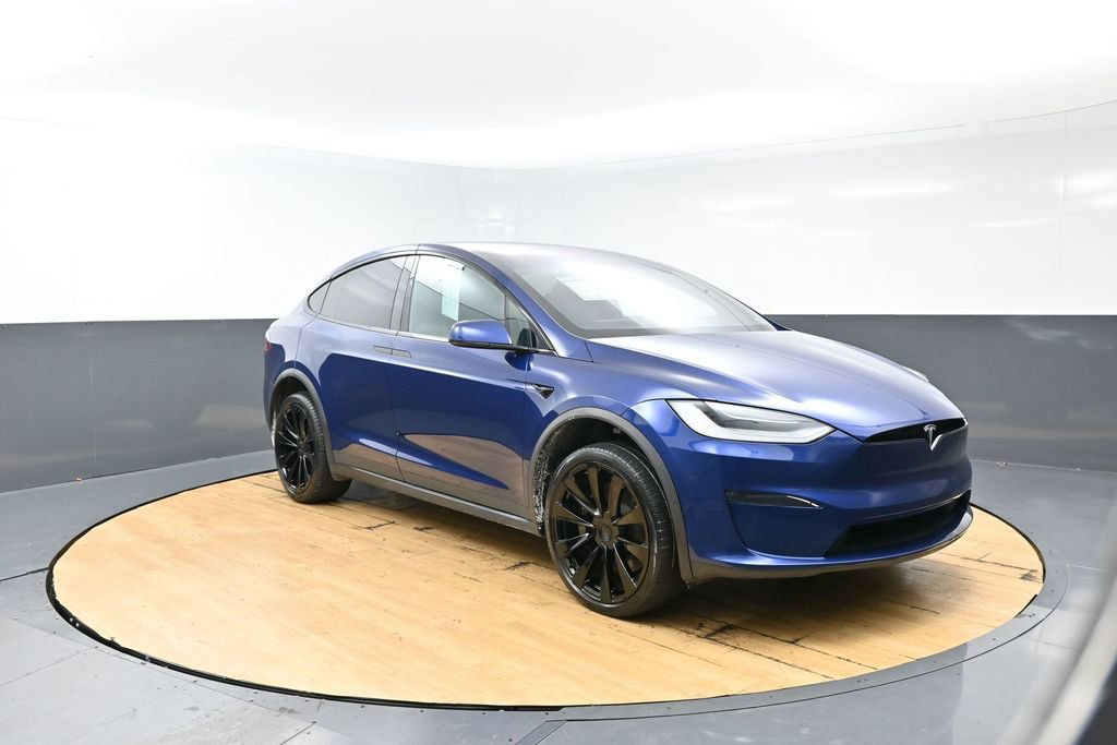 Used 2022 Tesla Model X image 2