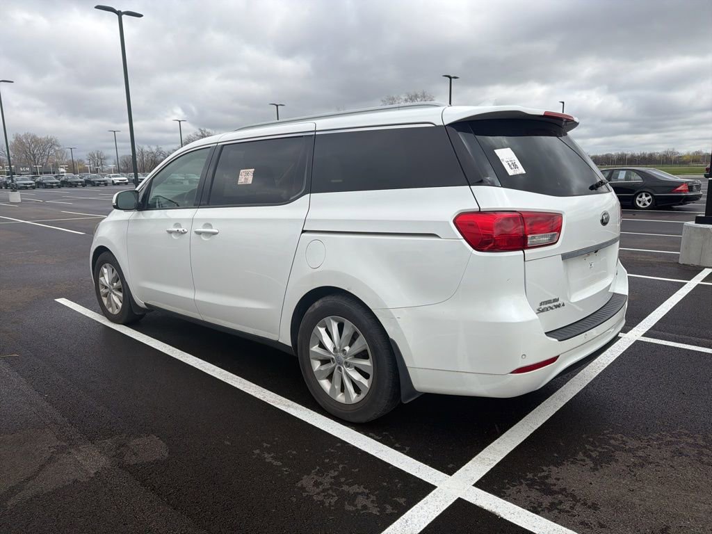 Used 2017 Kia Sedona EX image 4