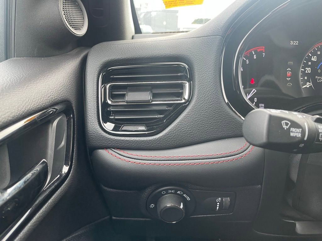 Used 2025 Dodge Durango GT w/ Blacktop Package image 13