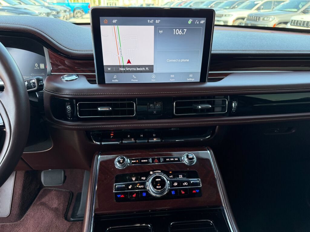 Used 2024 Lincoln Aviator Black Label w/ Dynamic Handling Package AWD/4WD image 28