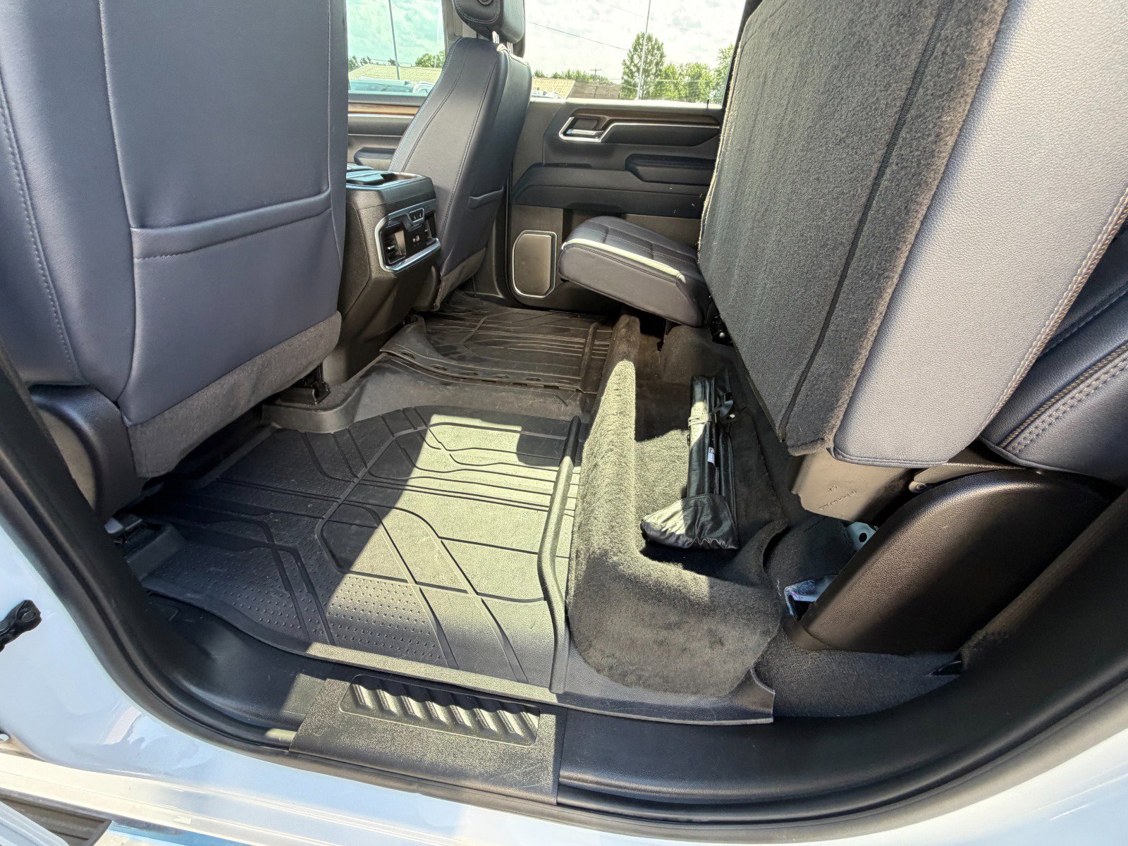 Certified 2025 Chevrolet Silverado 3500 High Country w/ High Country Premium Package AWD/4WD image 31