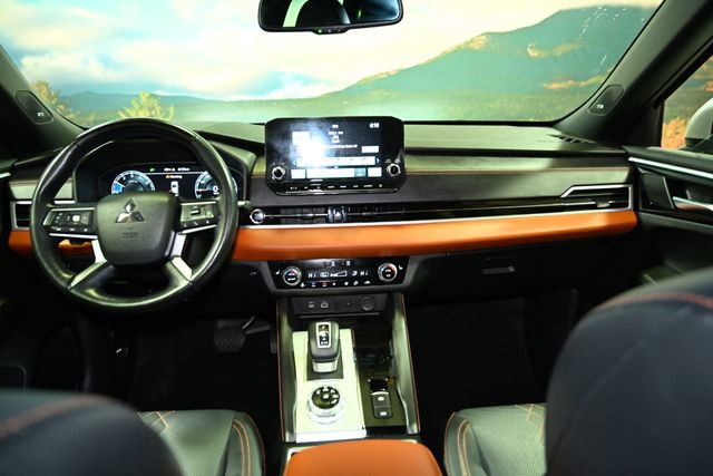 Used 2022 Mitsubishi Outlander SEL image 46