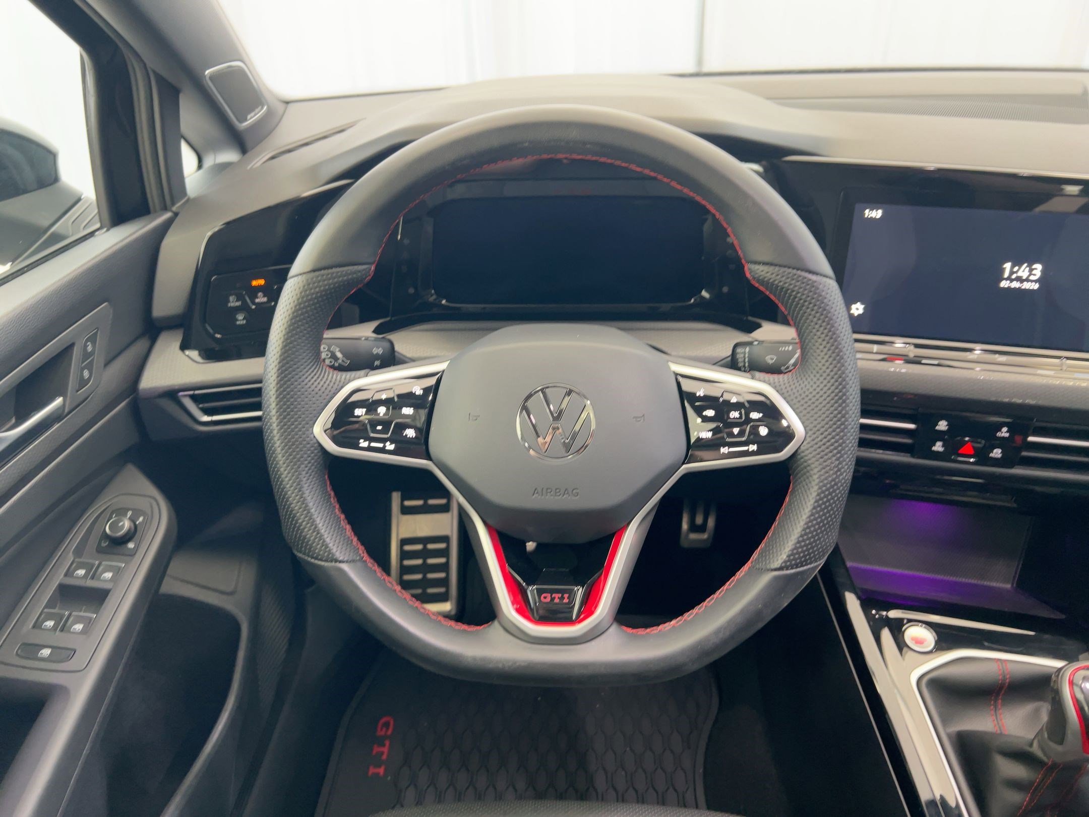 Certified 2024 Volkswagen GTI SE image 18