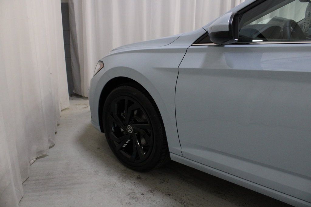 New 2027 Volkswagen Jetta SE FWD image 30