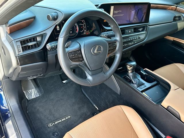 Used 2023 Lexus ES 350 w/ Premium Package image 9