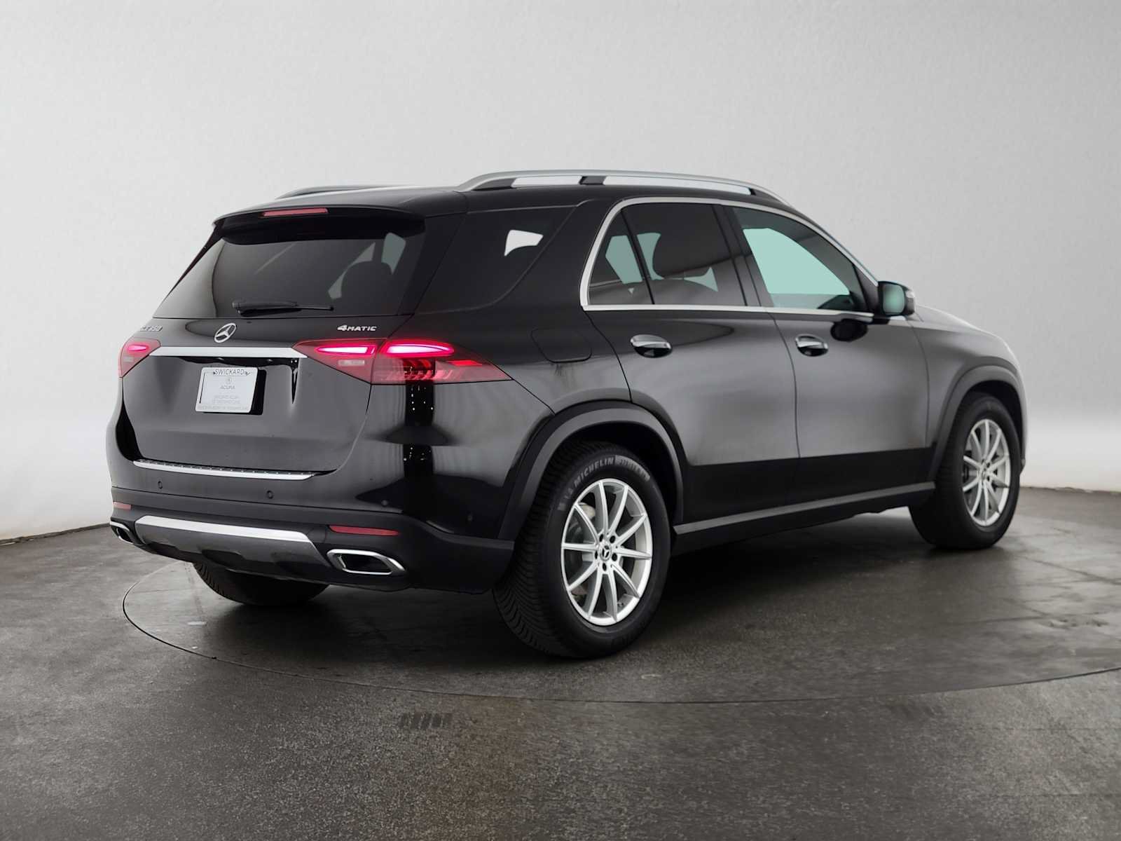 Used 2025 Mercedes-Benz GLE 350 4MATIC image 3
