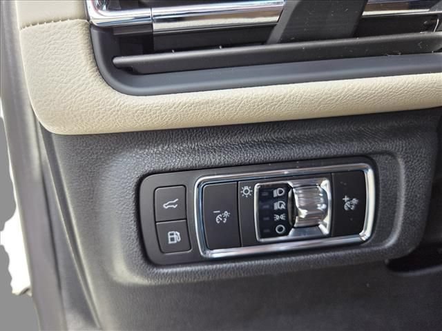 New 2026 Lincoln Corsair Grand Touring w/ Rear Removable Package Tray AWD/4WD image 16
