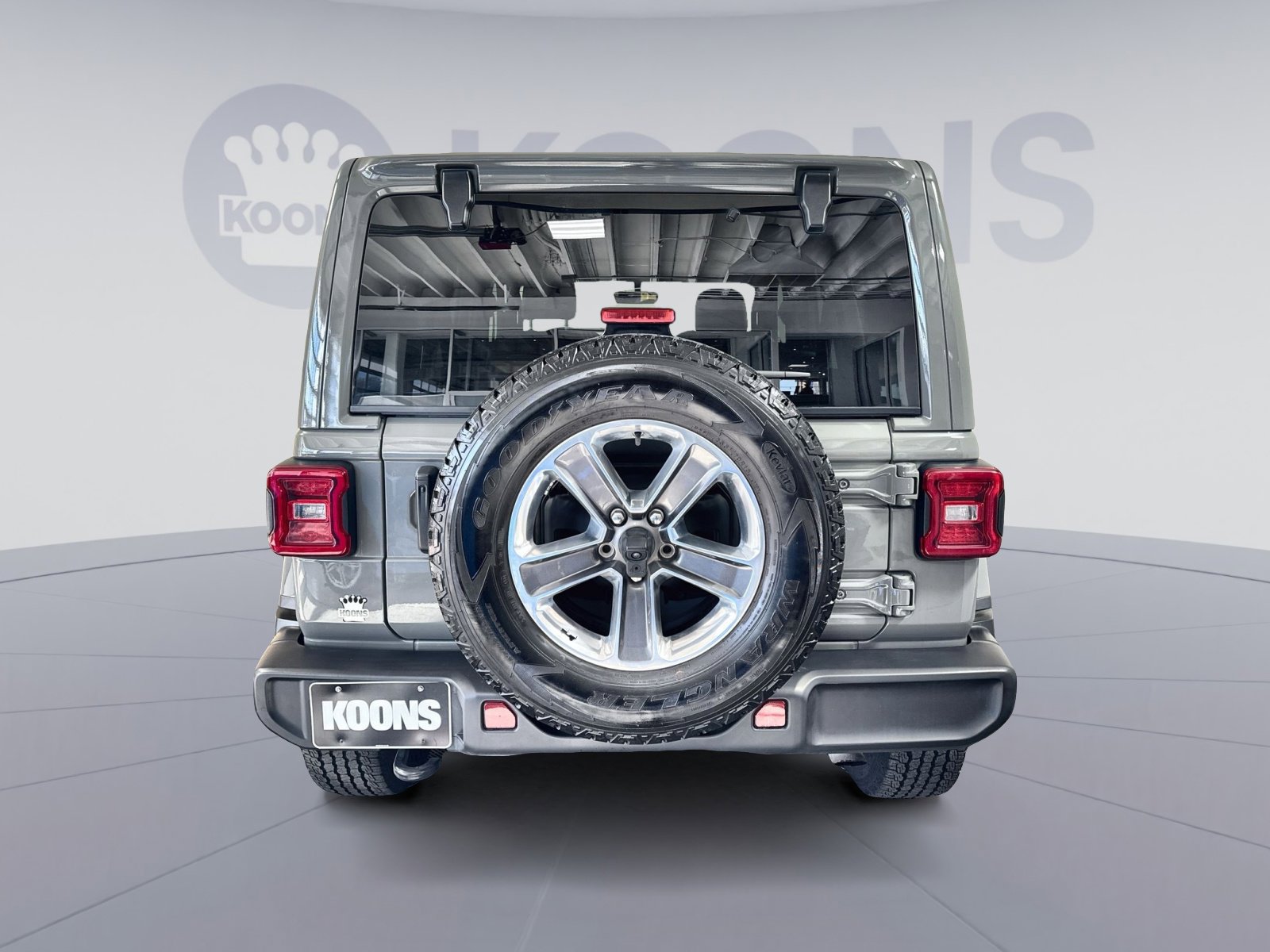 Used 2022 Jeep Wrangler Unlimited Sahara w/ LED Lighting Group image 5