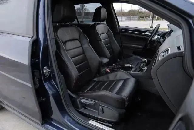 Used 2016 Volkswagen GTI SE w/ Lighting Package (SEL) image 37