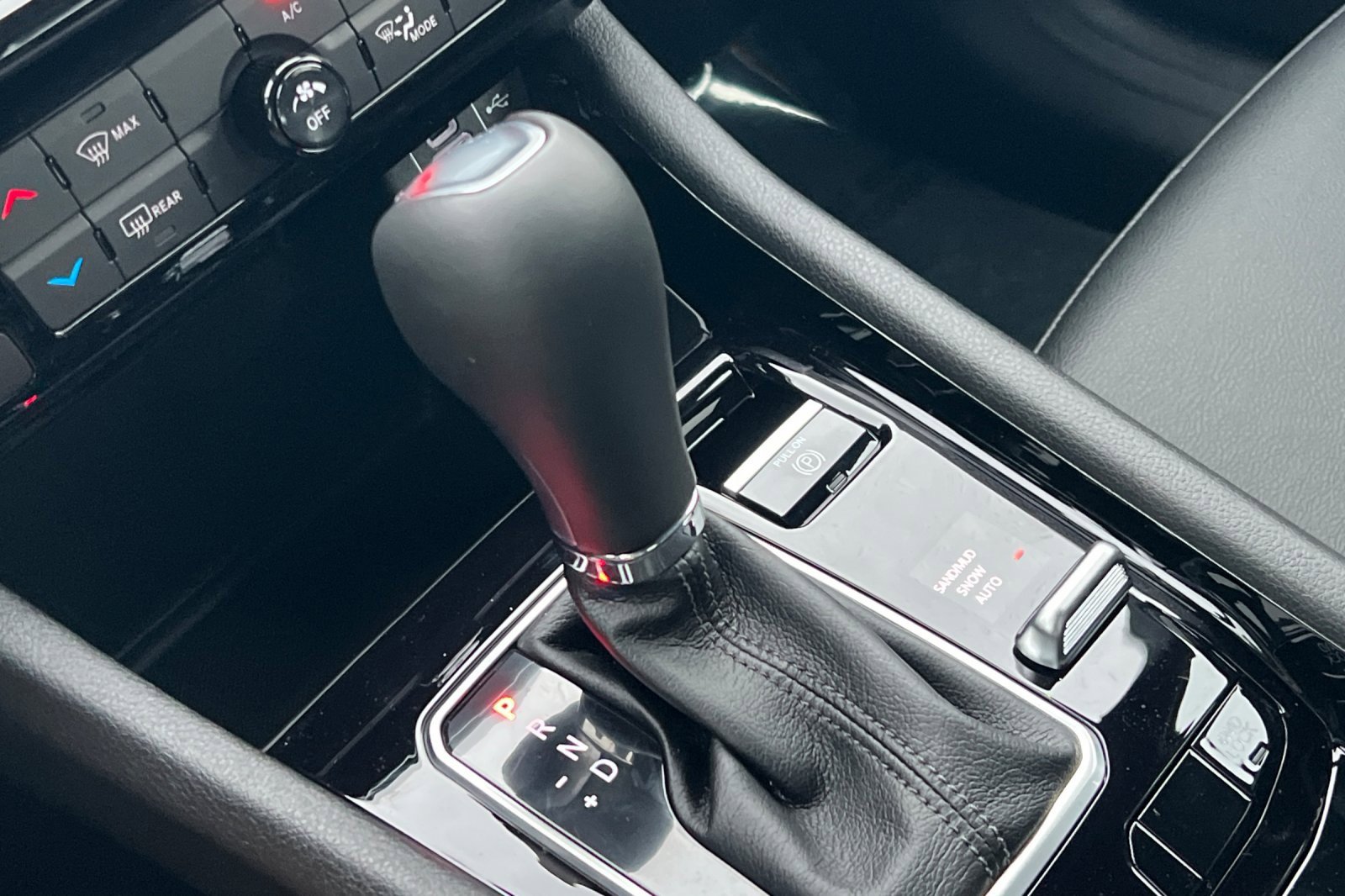 New 2026 Jeep Compass Latitude image 19