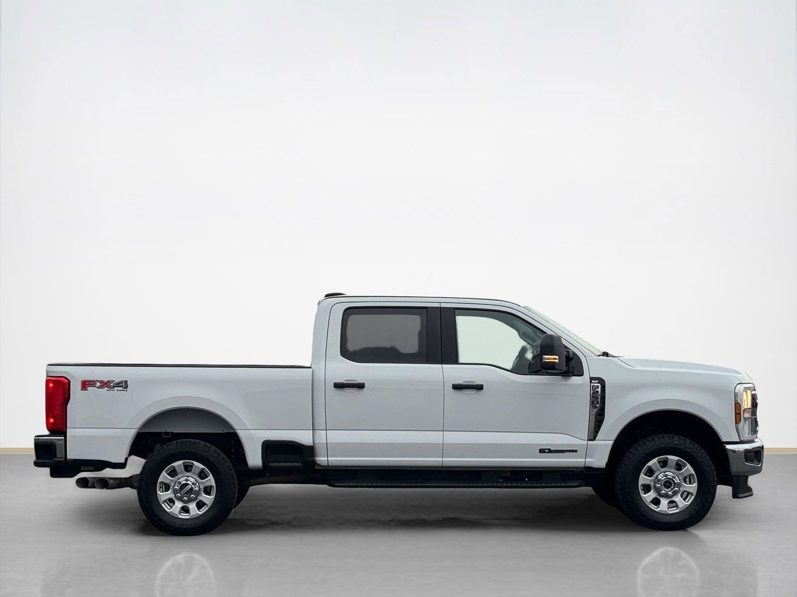 Used 2024 Ford F250 XLT w/ FX4 Off-Road Package image 8