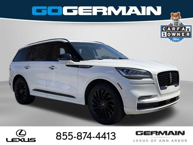 Used 2023 Lincoln Aviator Reserve w/ Equipment Group 201A AWD/4WD image 9