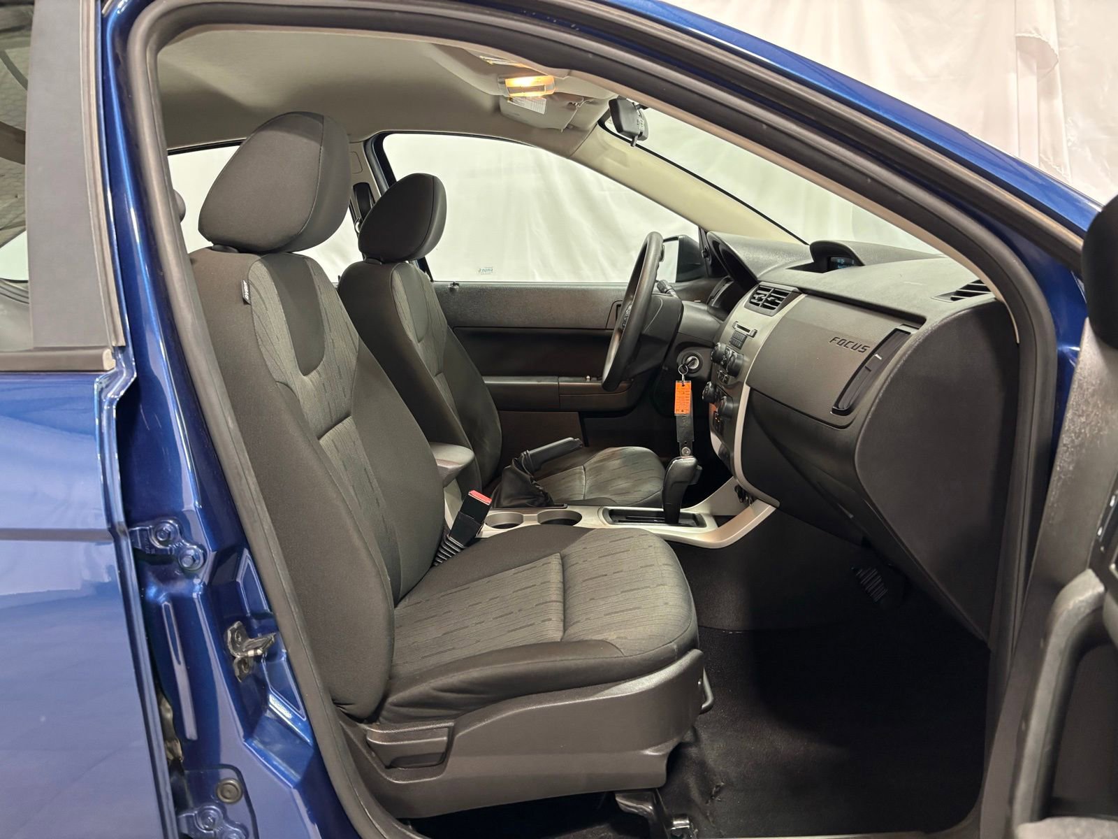 Used 2009 Ford Focus SE image 15