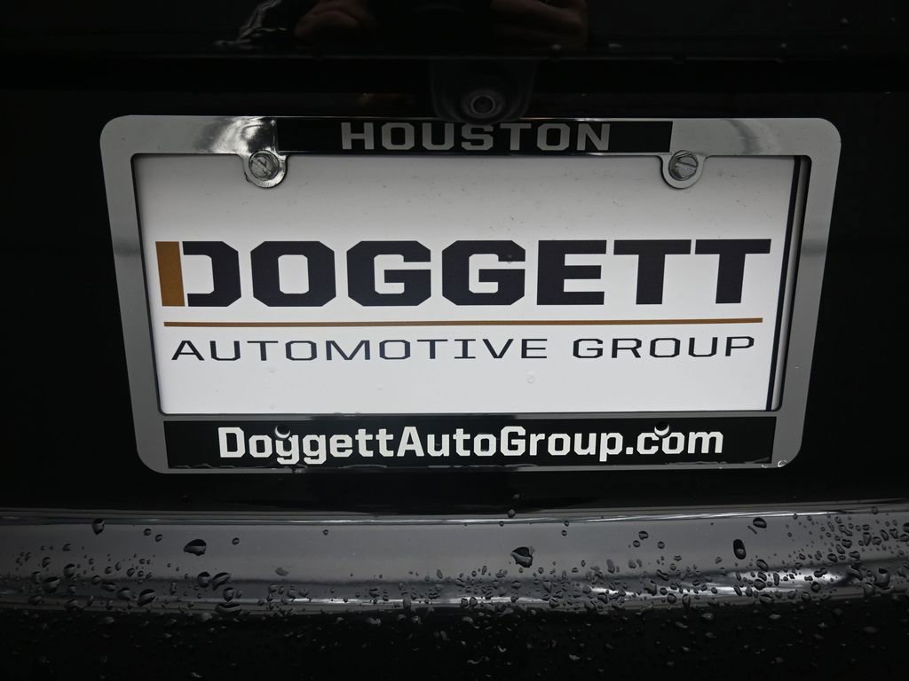 Used 2021 Chevrolet Tahoe LS RWD image 2