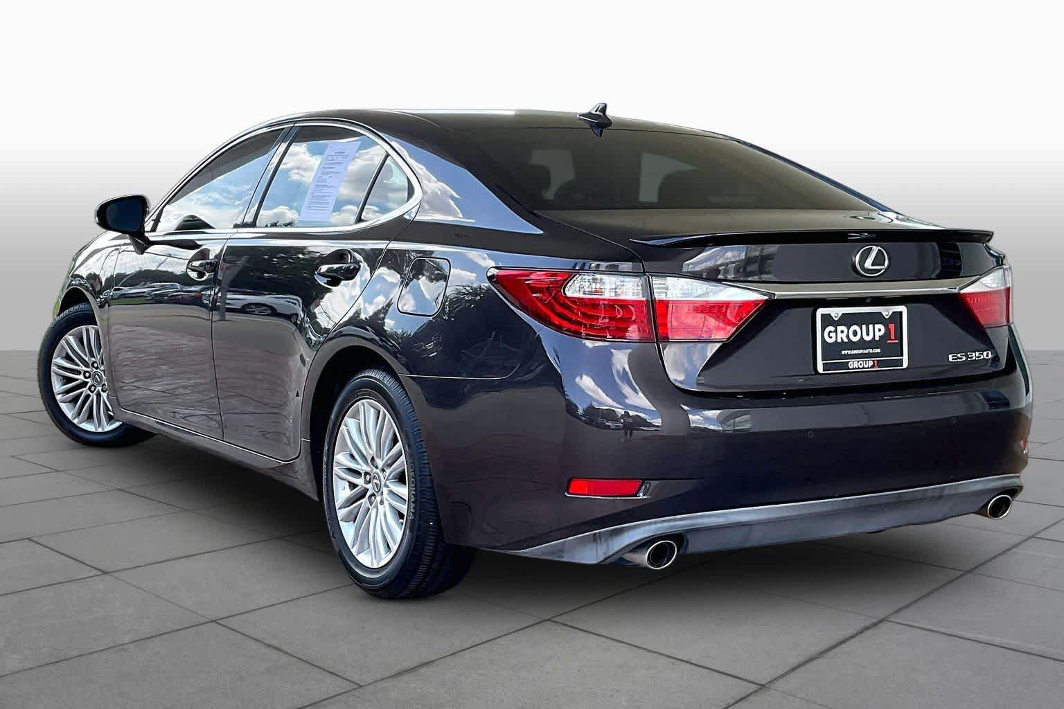 Used 2014 Lexus ES 350 w/ Luxury Package FWD image 10