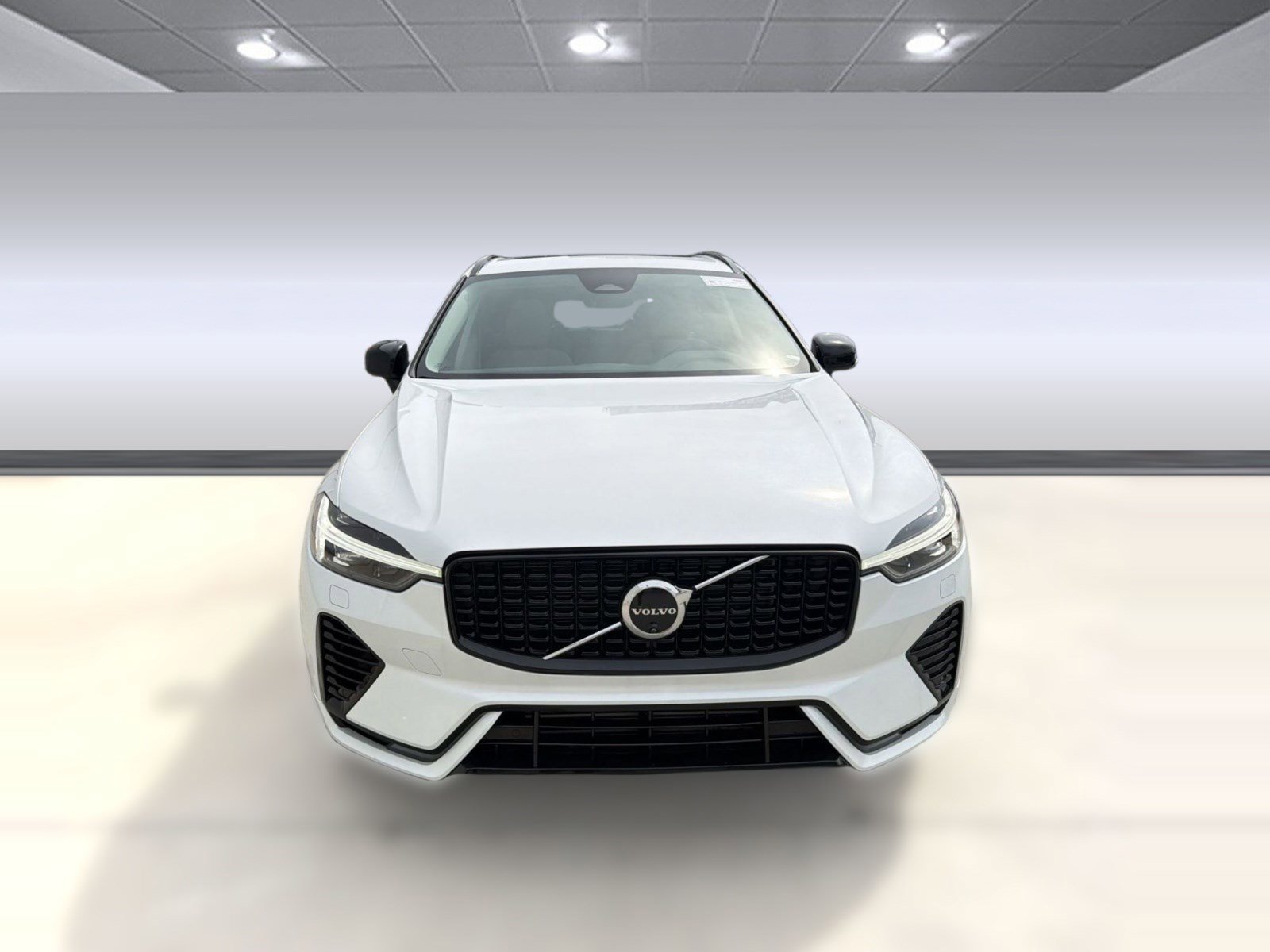 Used 2025 Volvo XC60 T8 Plus w/ Protection Package Premier image 6