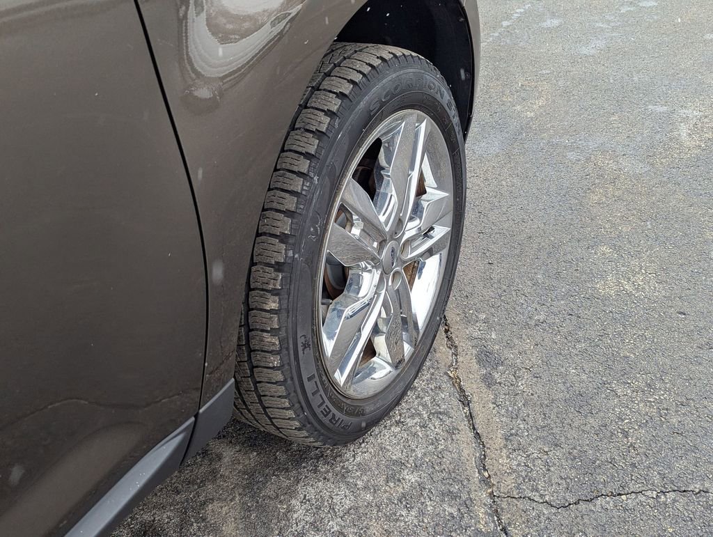 Used 2011 Ford Edge Limited w/ 302A Rapid Spec Order Code image 29