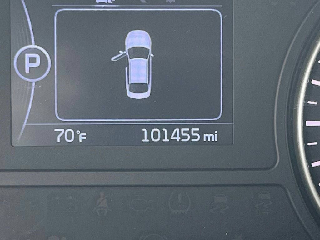 Used 2017 Kia Optima LX FWD image 22