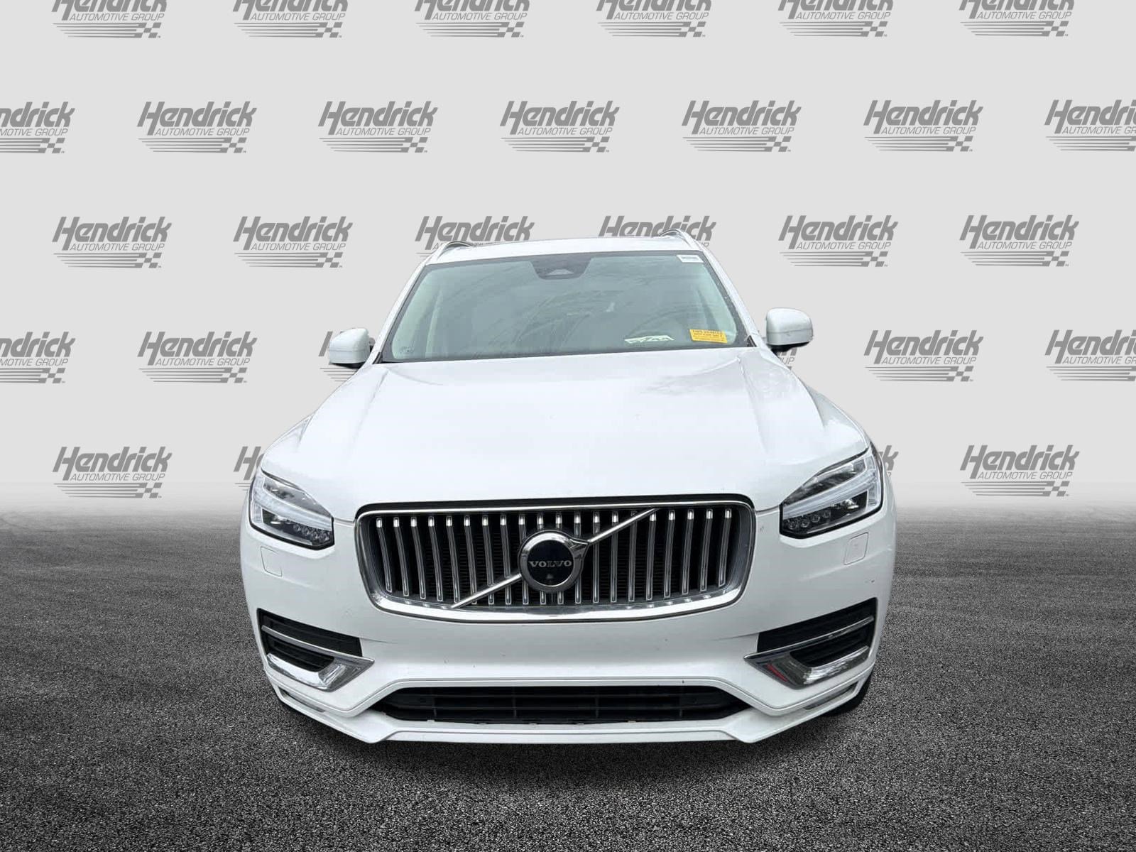 Used 2023 Volvo XC90 B5 Plus w/ Protection Package Premier image 3