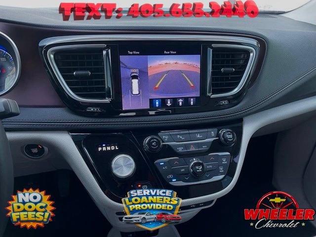 Used 2017 Chrysler Pacifica Limited FWD image 22