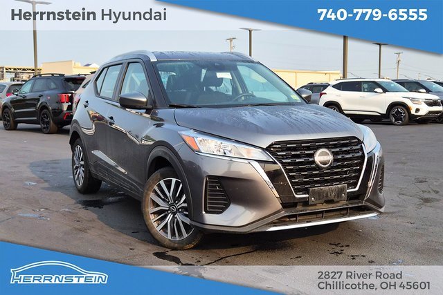 Used 2024 Nissan Kicks SV
