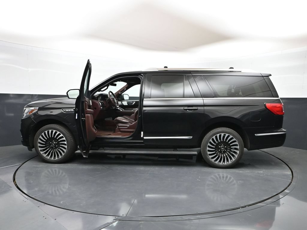 Used 2020 Lincoln Navigator L Black Label w/ Cargo Convenience Package AWD/4WD image 40