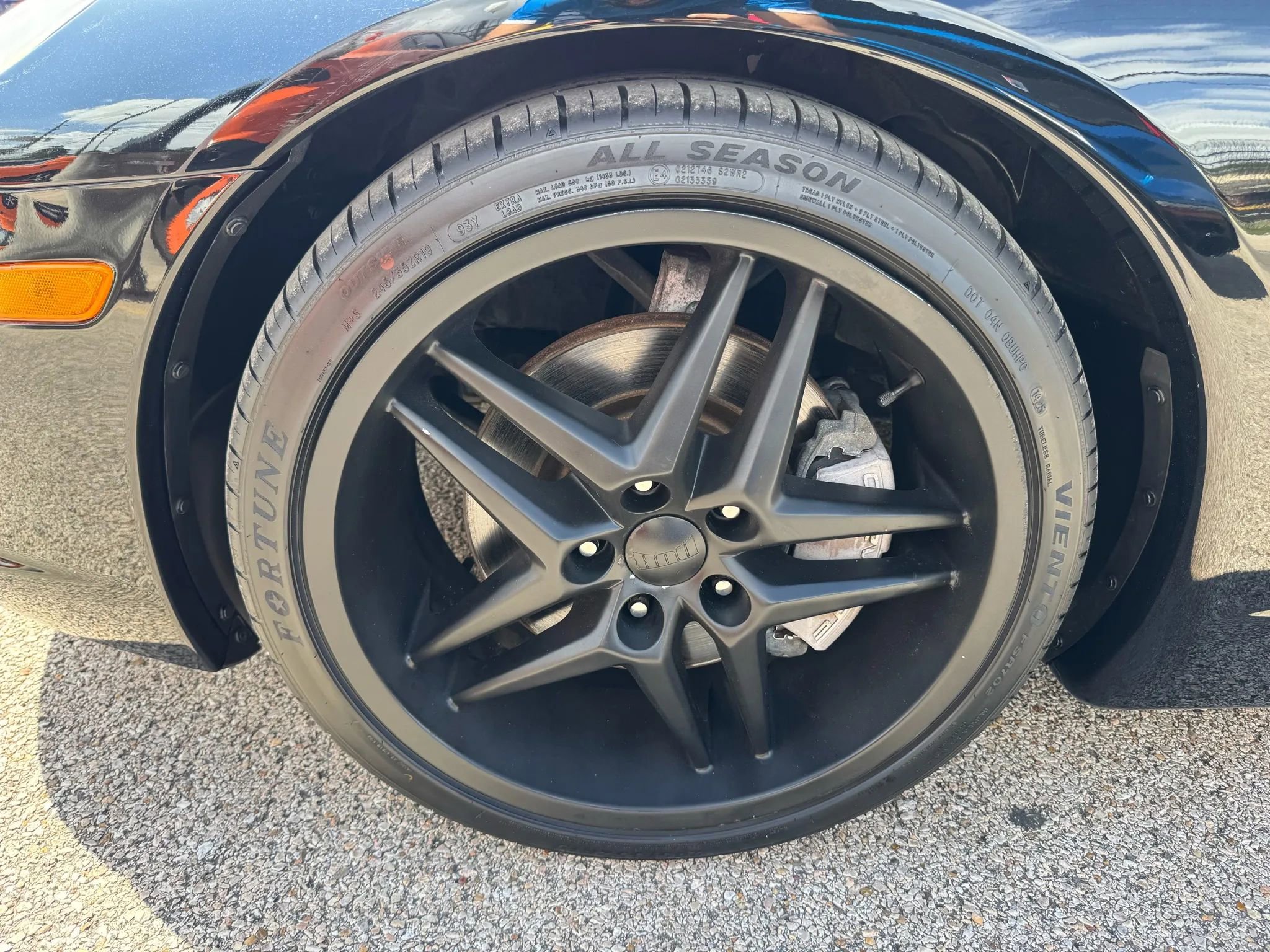 Used 2009 Chevrolet Corvette Convertible w/ Preferred Equipment Group RWD image 11