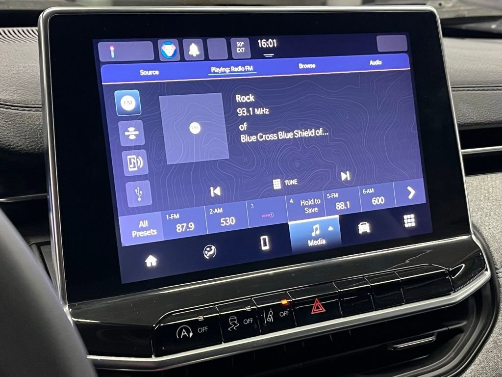 Used 2022 Jeep Compass Latitude image 25