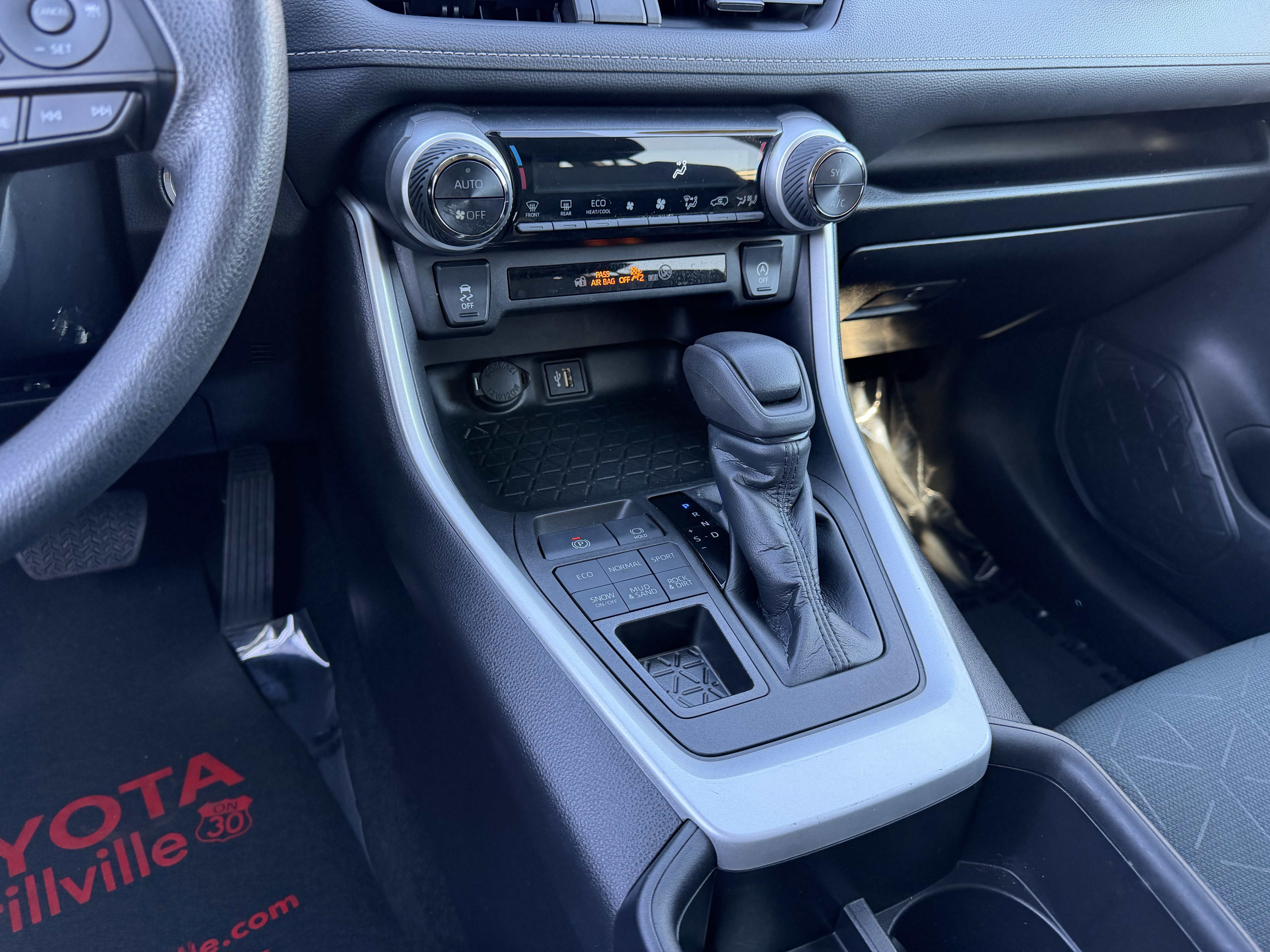 Certified 2023 Toyota RAV4 XLE AWD/4WD image 18