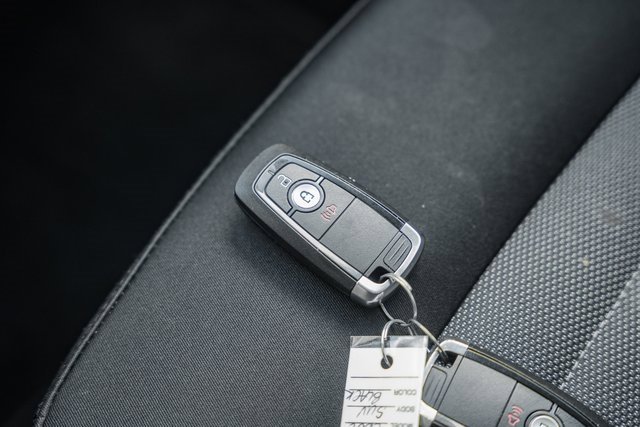 Certified 2022 Ford Edge SE w/ Black Appearance Package image 44