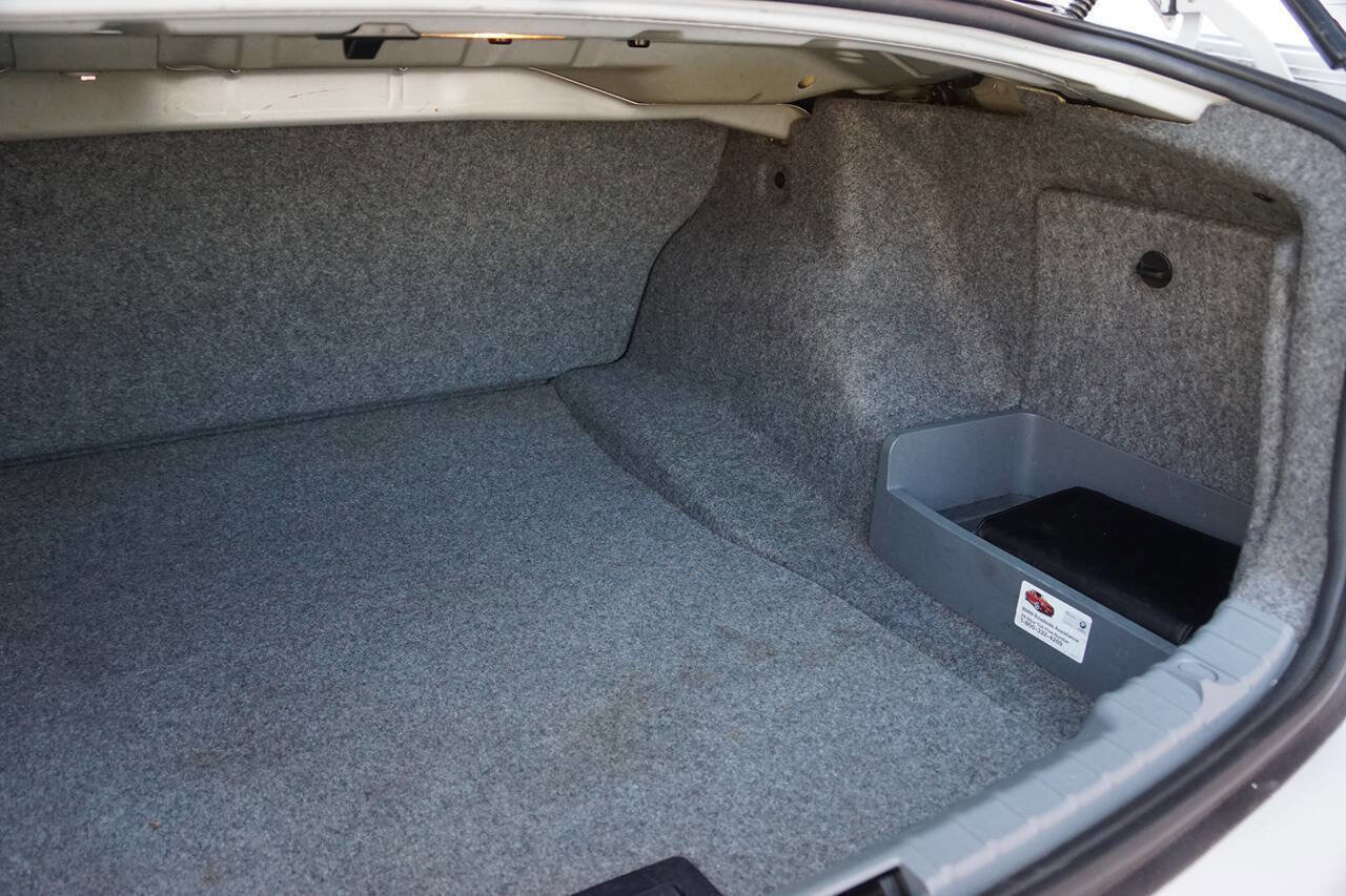 Used 2011 BMW 328i xDrive Sedan image 42