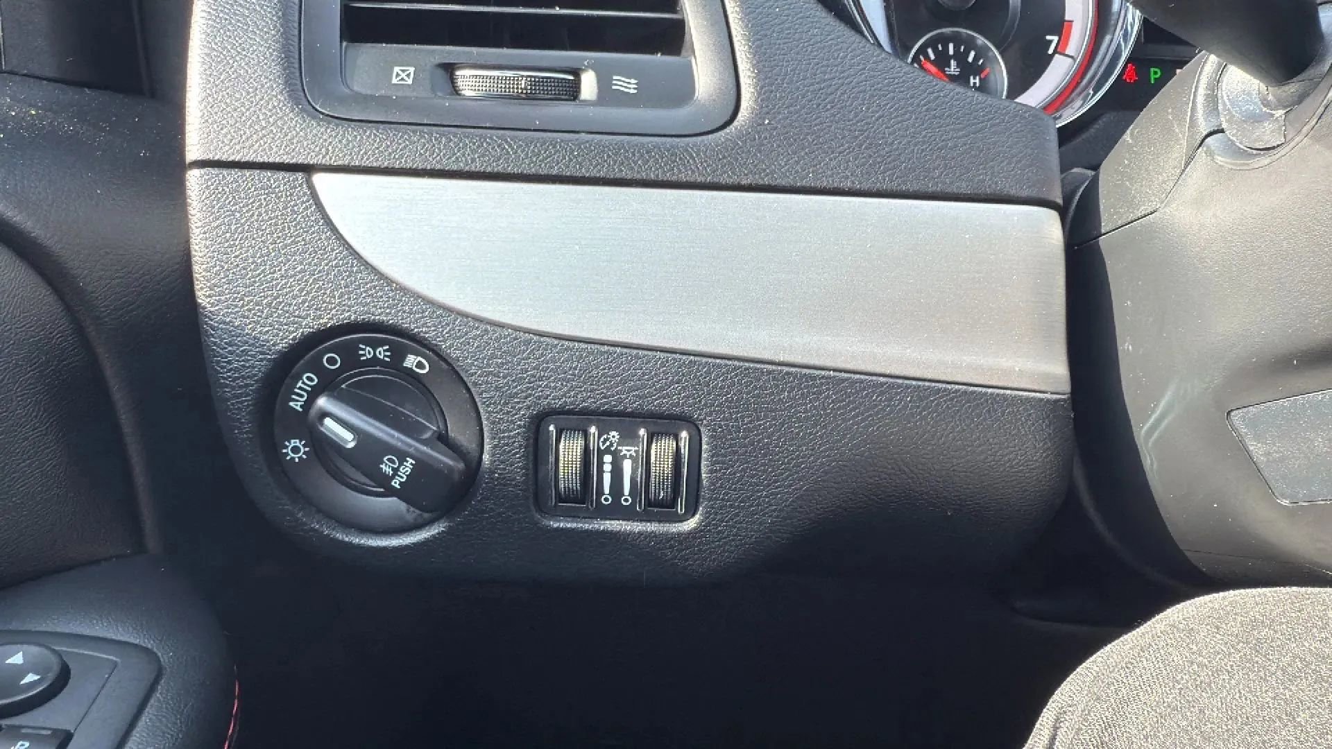 Used 2020 Dodge Grand Caravan GT FWD image 14