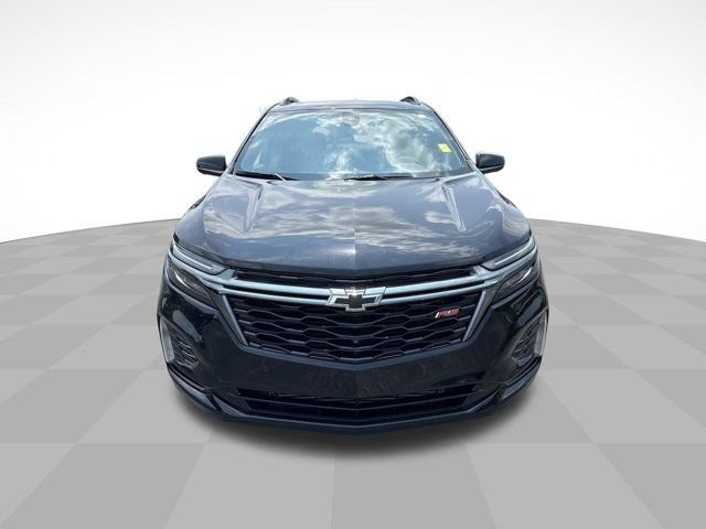 Used 2024 Chevrolet Equinox RS FWD image 2