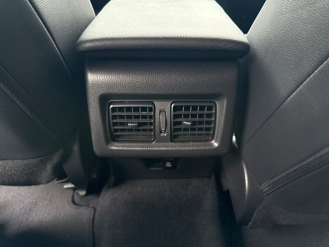 Used 2025 Toyota Camry SE w/ Convenience Package FWD image 21
