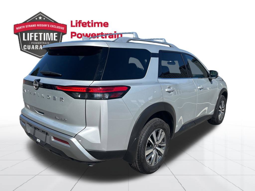 Certified 2025 Nissan Pathfinder SL AWD/4WD image 5