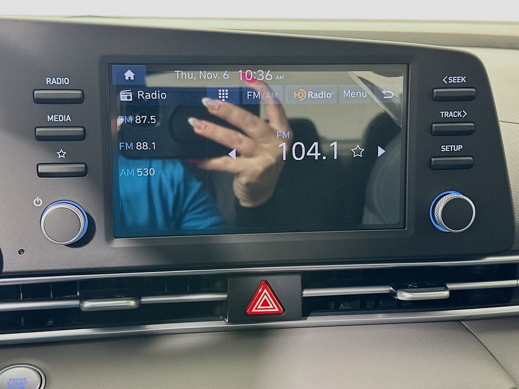 New 2025 Hyundai Elantra Sport image 11