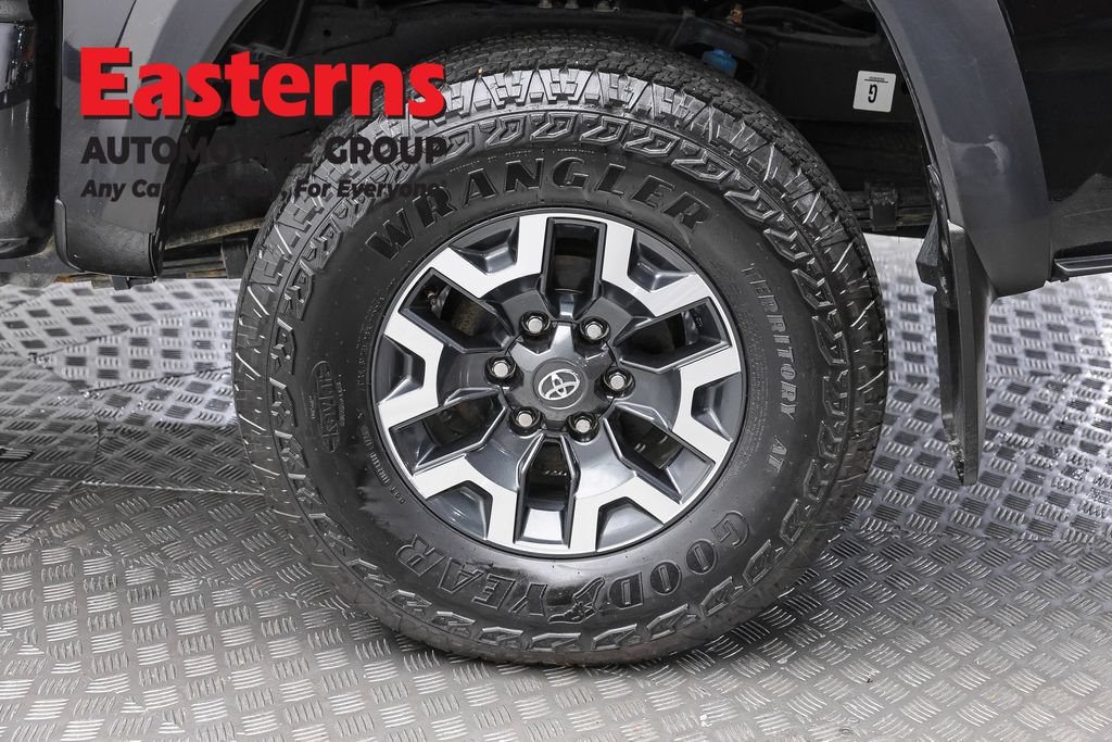 Used 2021 Toyota Tacoma TRD Off-Road AWD/4WD image 8