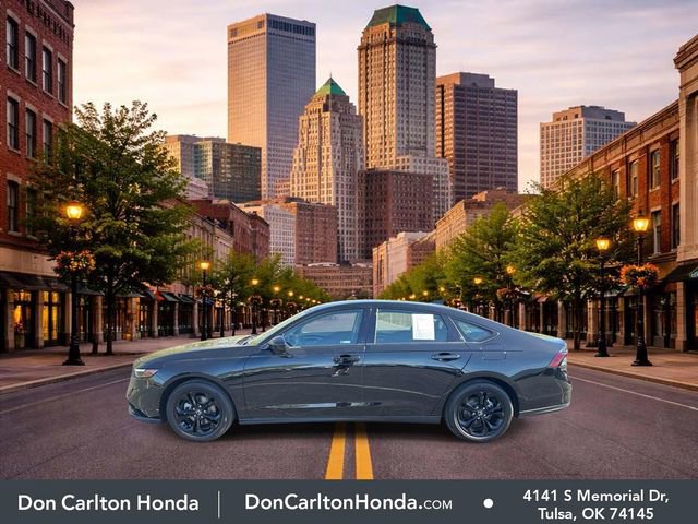 Used 2025 Honda Accord SE image 8