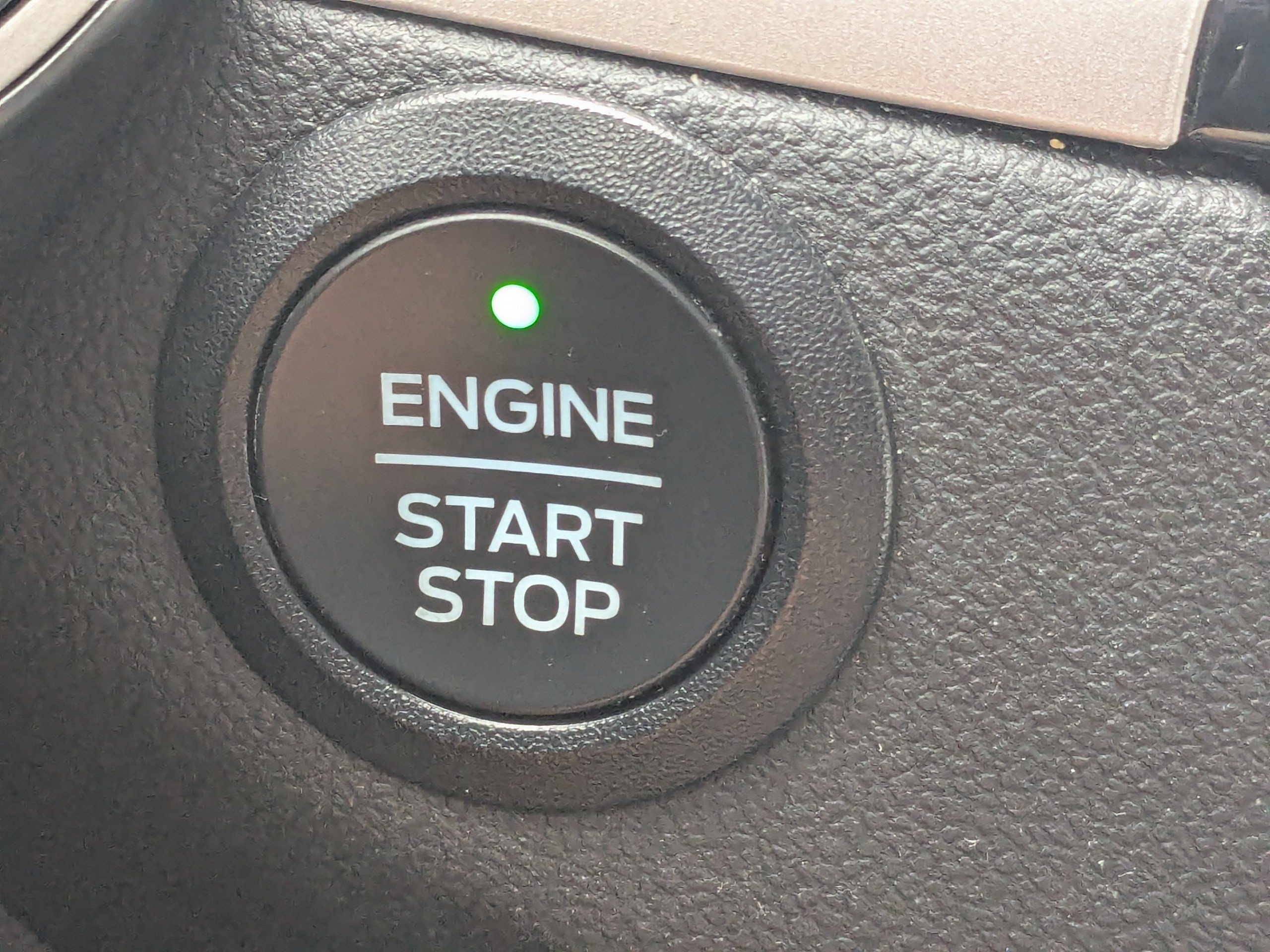 Used 2022 Ford Escape SE FWD image 32