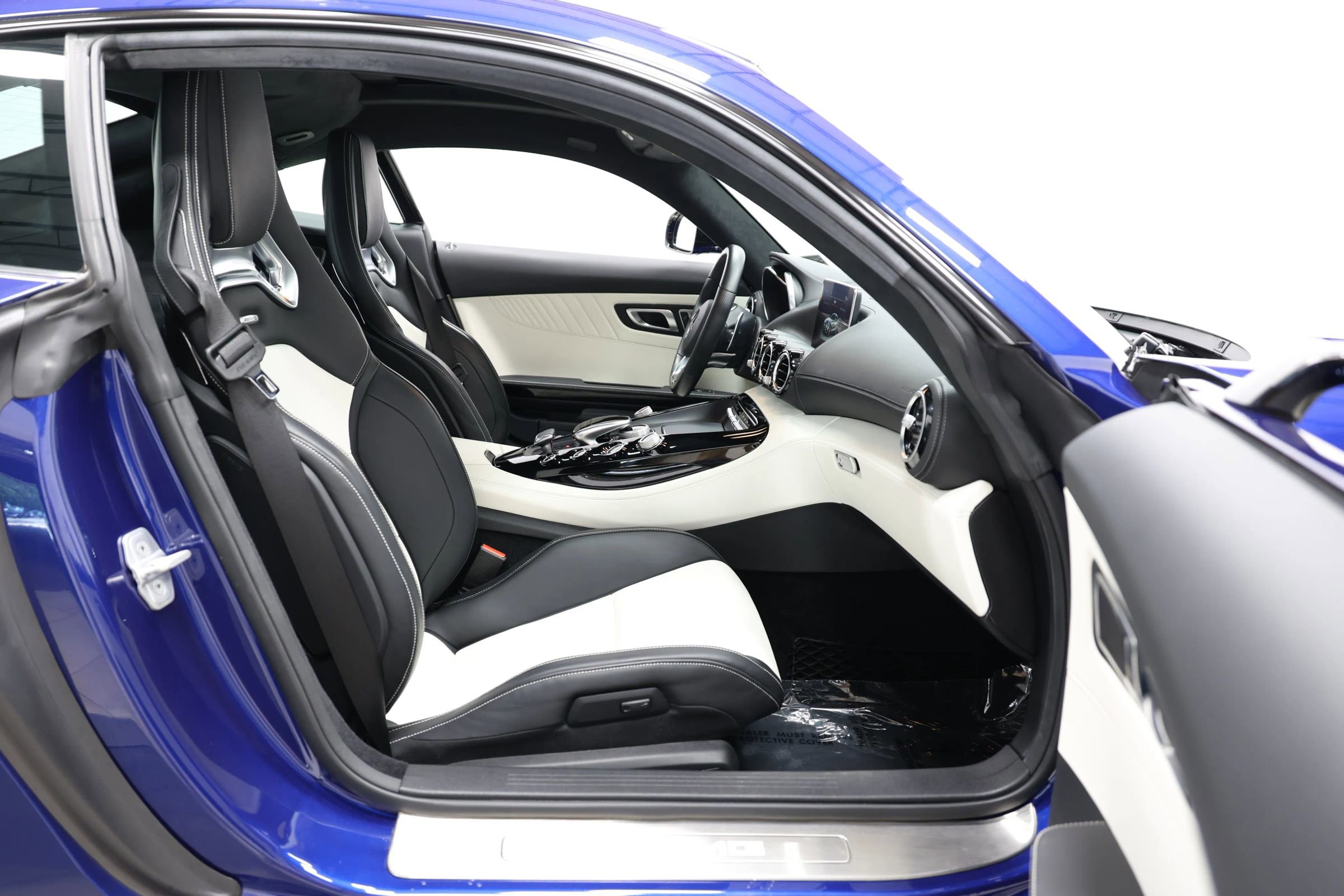 Used 2017 Mercedes-Benz AMG GT Coupe image 54