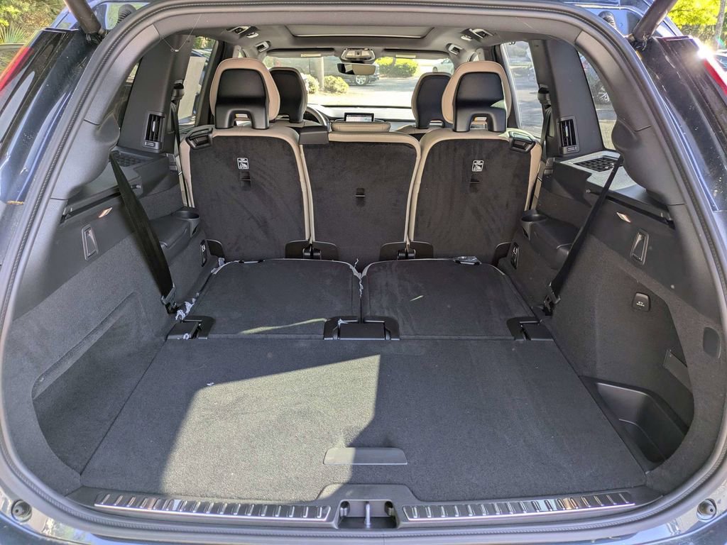 New 2026 Volvo XC90 T8 Ultra AWD/4WD image 11