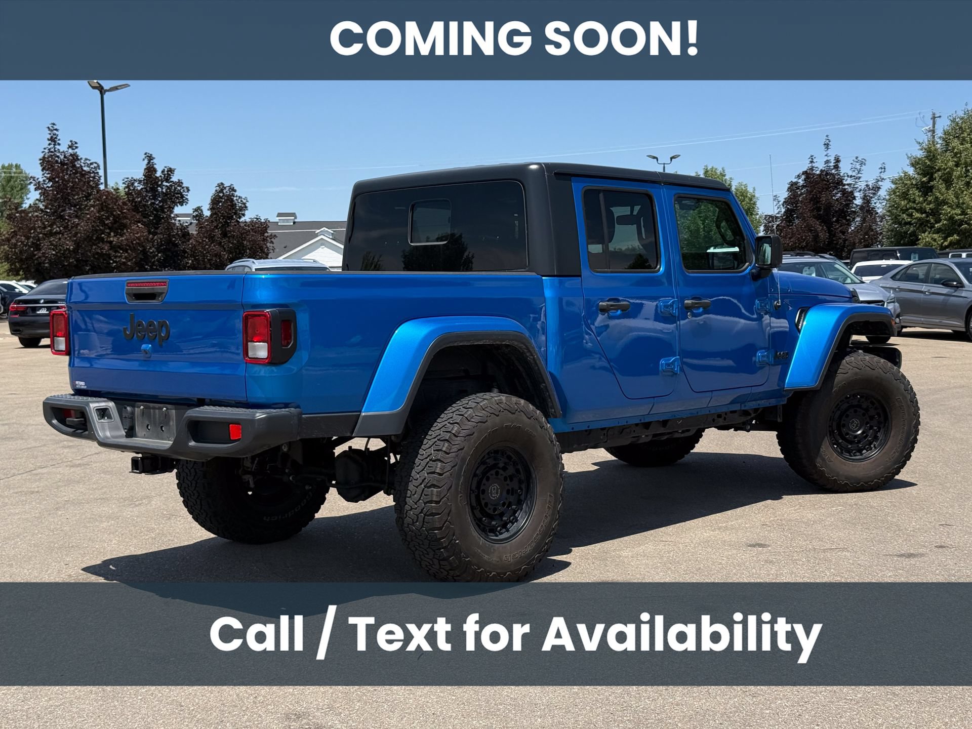 Used 2023 Jeep Gladiator Sport AWD/4WD image 6