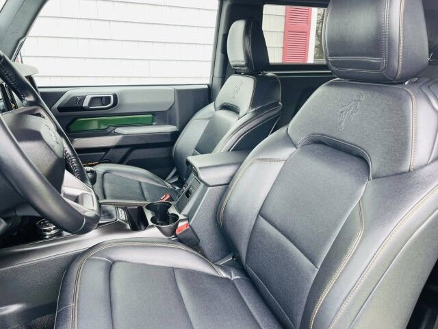 Used 2023 Ford Bronco Badlands w/ Sasquatch Package AWD/4WD image 8