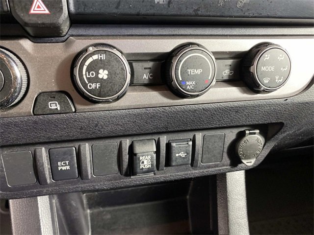 Used 2020 Toyota Tacoma SR5 image 19