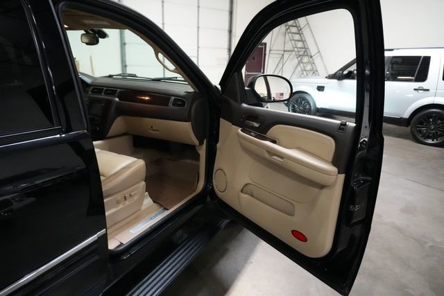 Used 2008 GMC Yukon XL Denali AWD/4WD image 22