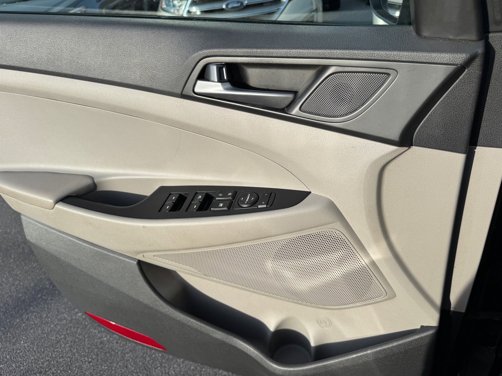 Used 2016 Hyundai Tucson Sport FWD image 16