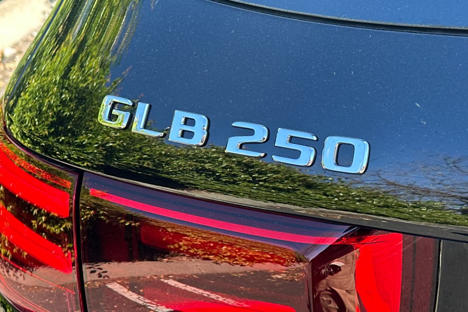 Certified 2026 Mercedes-Benz GLB 250 image 25