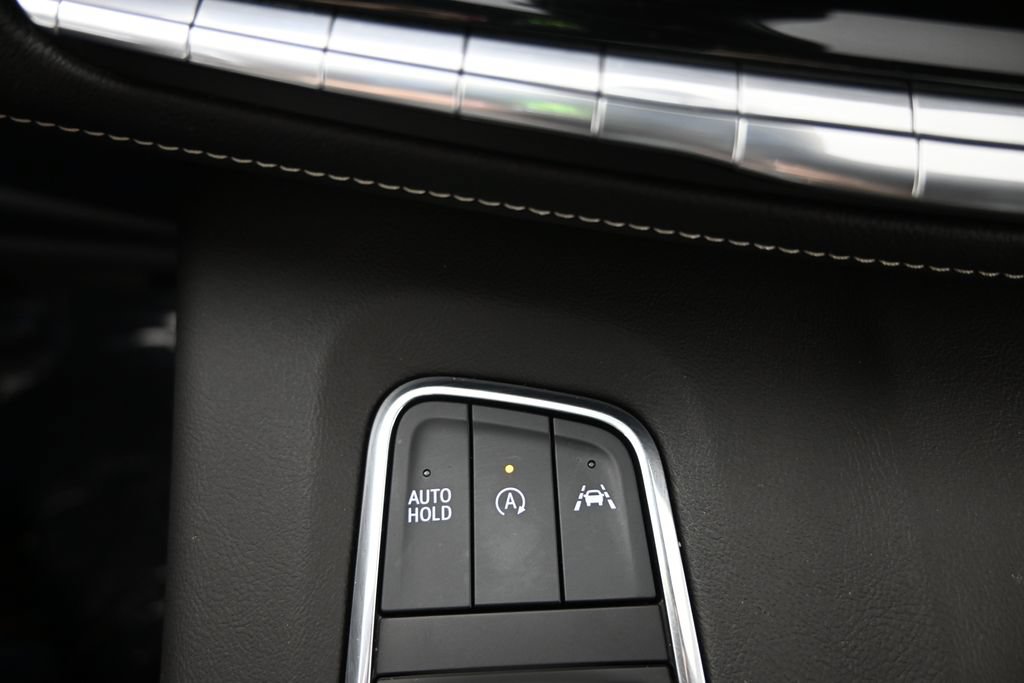 Used 2024 Cadillac Escalade ESV Luxury w/ LPO, Floor Liner Package AWD/4WD image 34