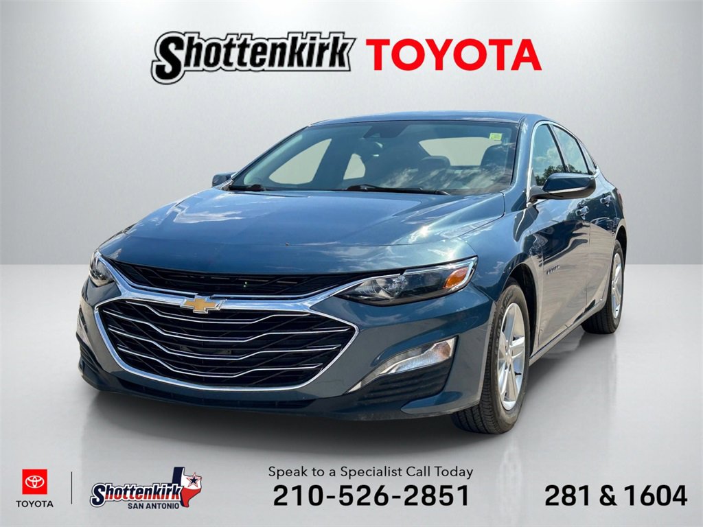 Used 2024 Chevrolet Malibu LT